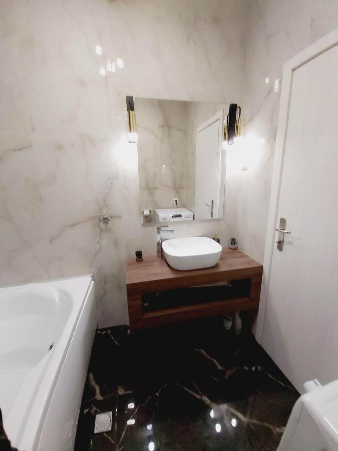 Sitia City Center Luxury Apartment ภายนอก รูปภาพ